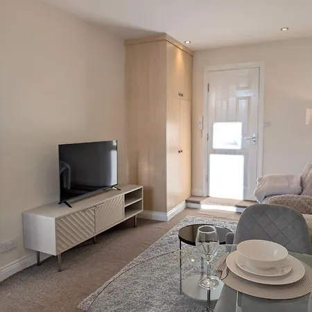 Bright 1-bed Flat, Free Parking, Easy Access Apartamento Leeds (West Yorkshire)