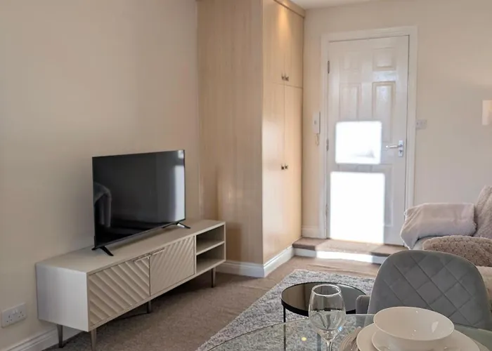 Bright 1-bed Flat, Free Parking, Easy Access Apartment Leeds (West Yorkshire)