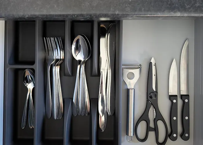 Apartment Bright 1-bed Flat, Free Parking, Easy Access *